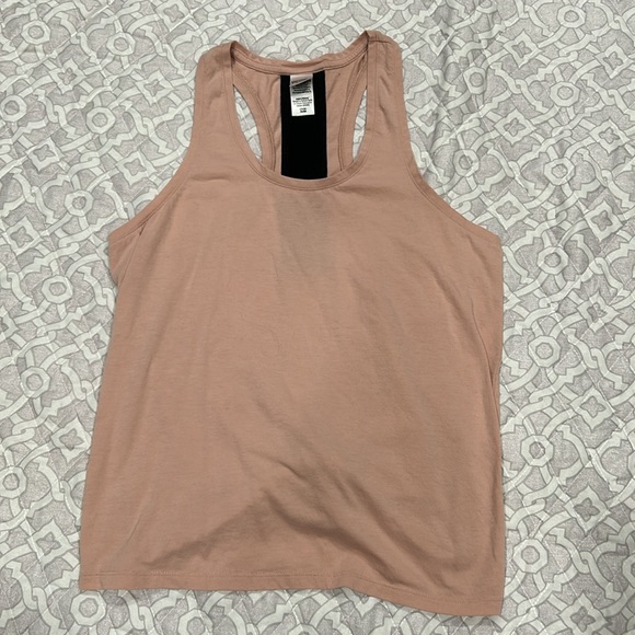 Victoria's Secret Sport - 4 Pack of Tank Tops - Picture 5 of 10